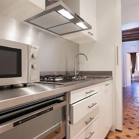 Rental In Rome - Scala Suite Экстерьер фото